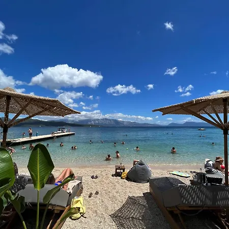 Apartment Cosy Beachside Nikiana
